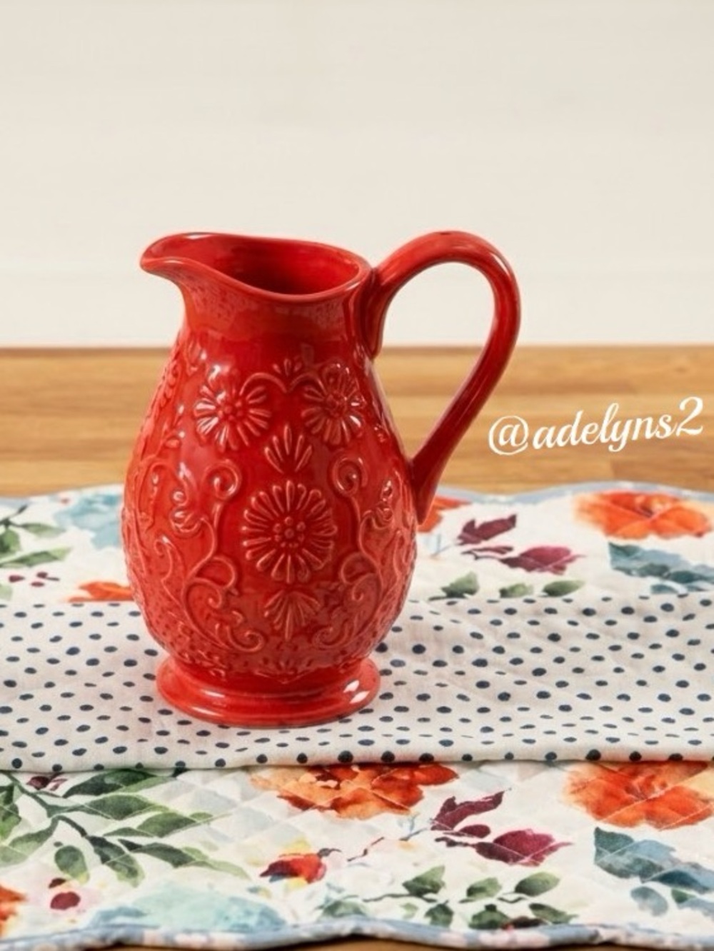 Rare 🌺 Pioneer Woman Red Floral Burst Mini Pitcher Creamer Stoneware 9.7 oz